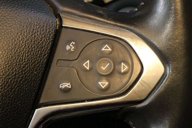 Used 2019 Chevrolet Traverse LT image 24