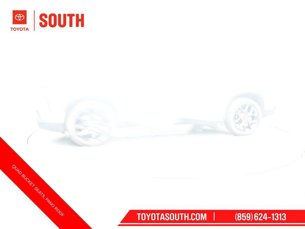 Used 2024 Chevrolet Traverse RS AWD/4WD image 48