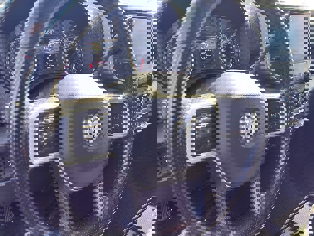 Used 2022 RAM 3500 Big Horn image 15