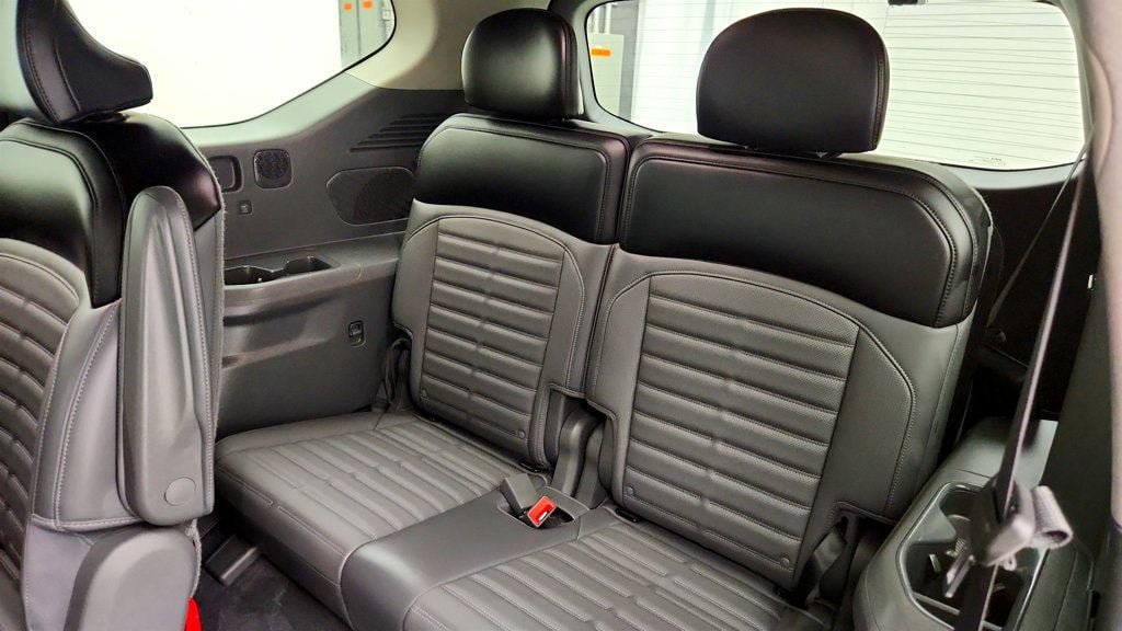 Used 2024 Kia EV9 Land AWD/4WD image 23
