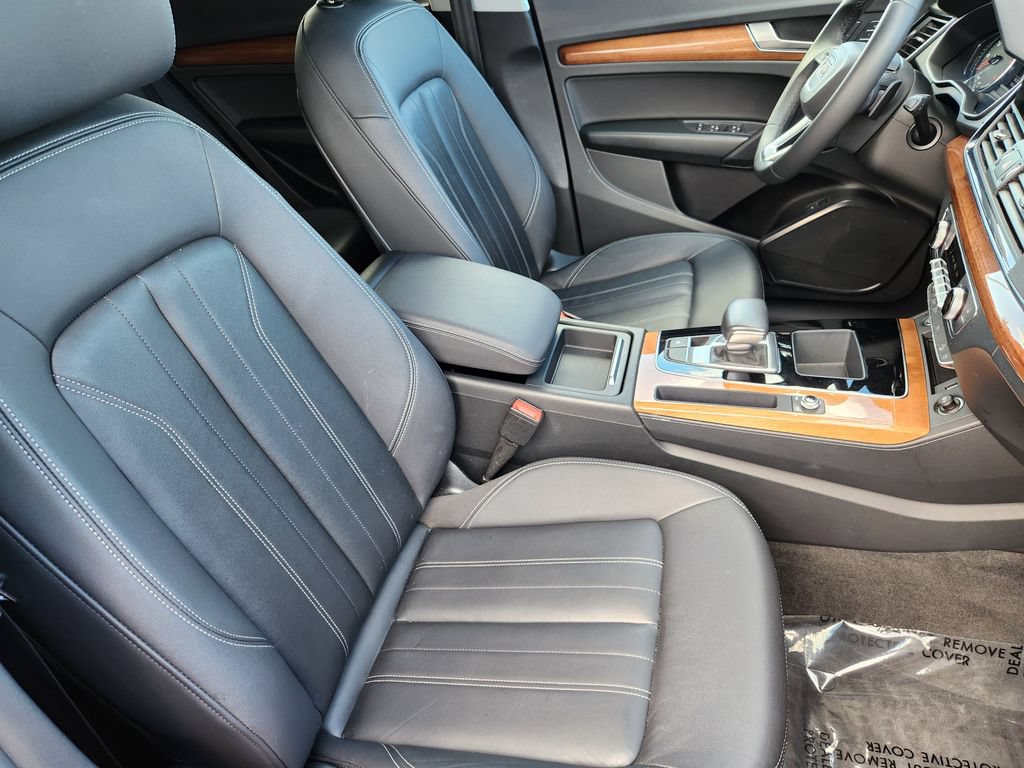 Used 2022 Audi Q5 2.0T Premium AWD/4WD image 5