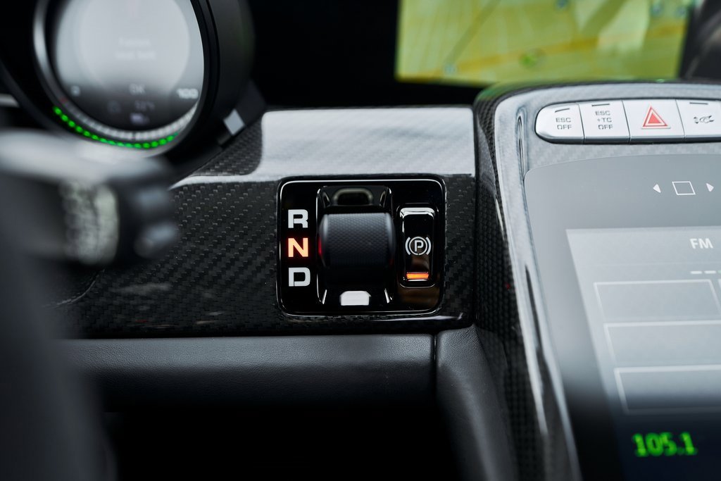 Used 2015 Porsche 918 Spyder w/Weissach Package image 77