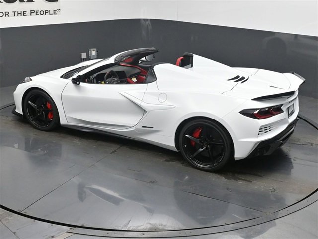 New 2026 Chevrolet Corvette E-Ray w/ Stealth Interior Trim Package image 21