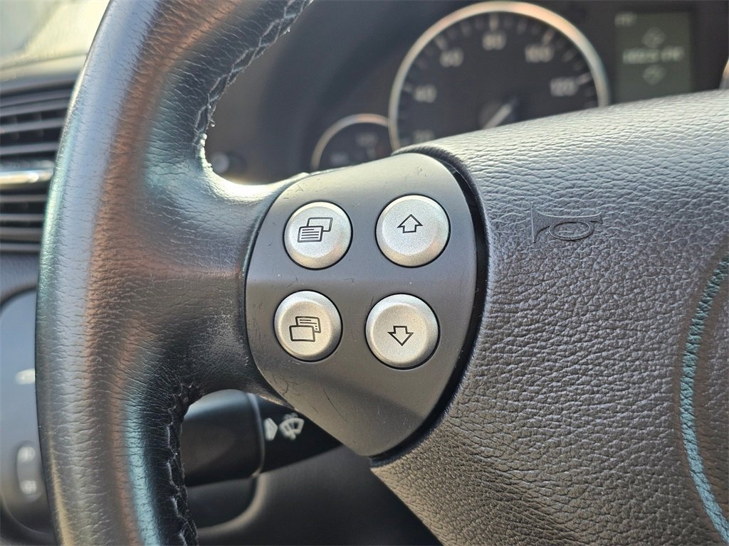 Used 2006 Mercedes-Benz C 230 Sedan image 39