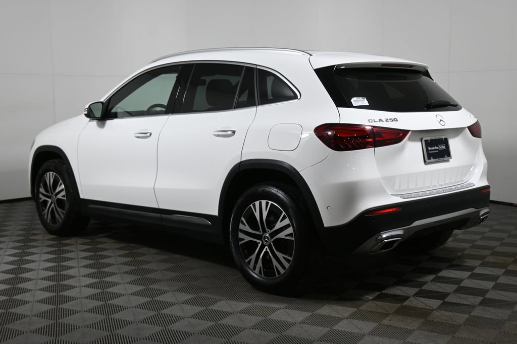Certified 2026 Mercedes-Benz GLA 250 4MATIC image 5