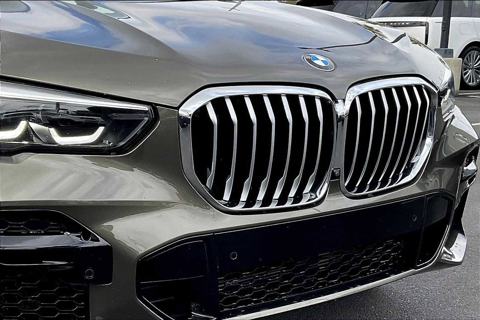 Used 2022 BMW X5 xDrive40i w/ M Sport Package image 33