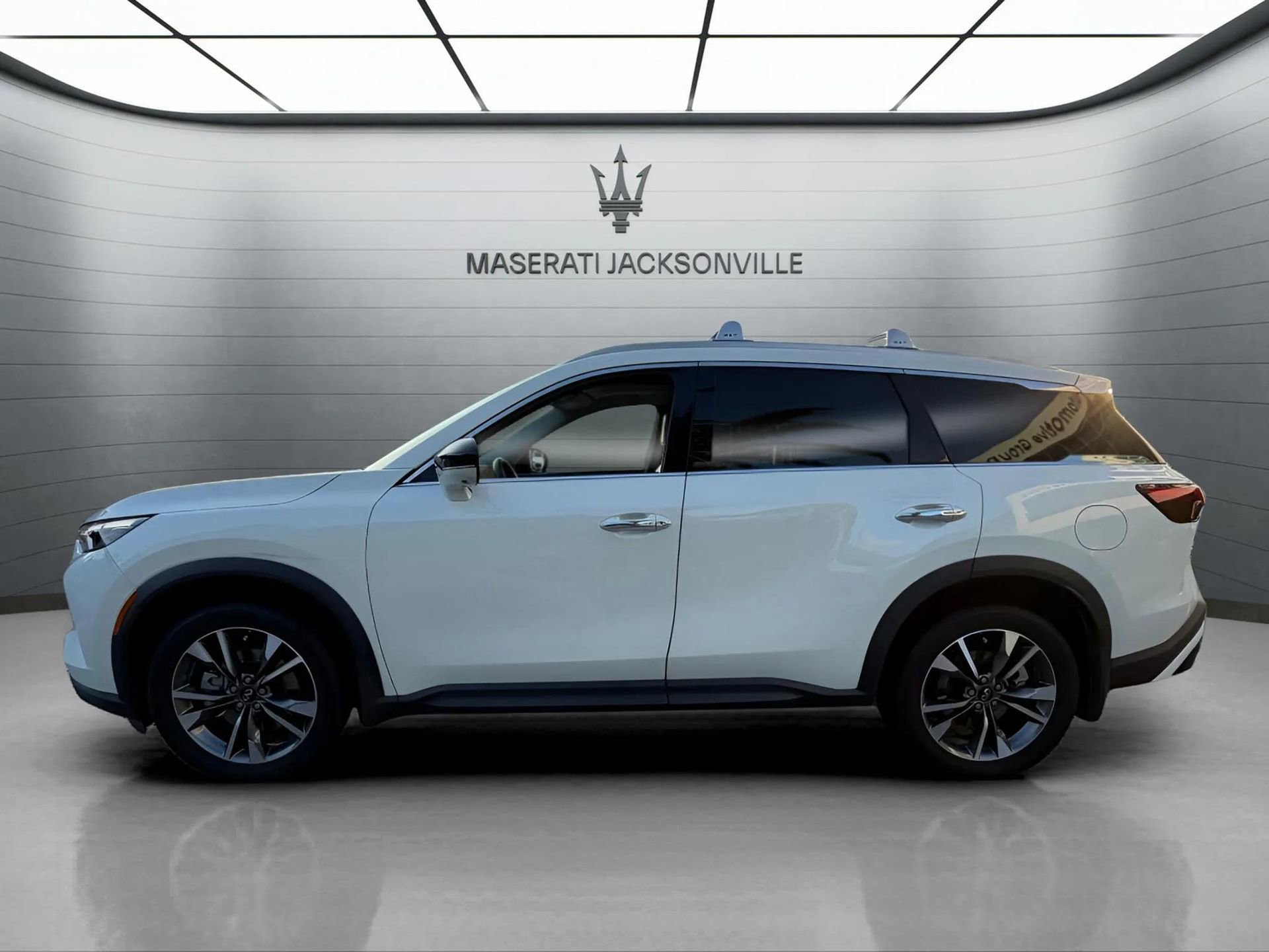 Used 2023 INFINITI QX60 Luxe w/ Cargo Package image 11