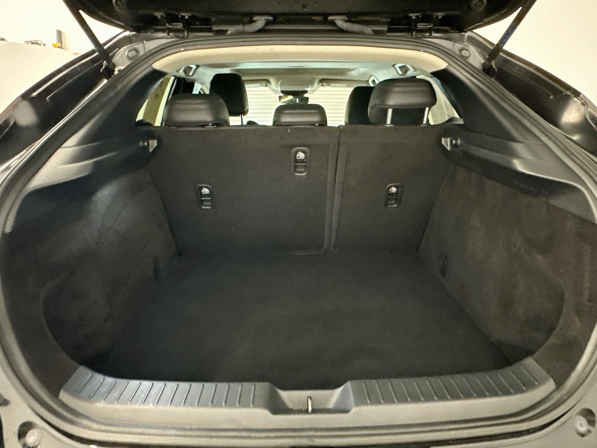 Used 2025 MAZDA CX-30 AWD 2.5 S w/ Preferred Package image 31