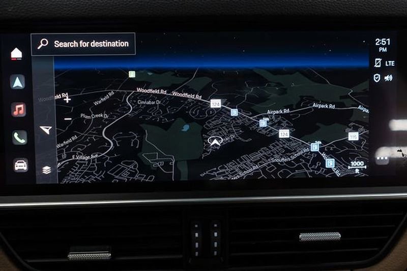 Used 2023 Porsche Cayenne Platinum Edition image 23