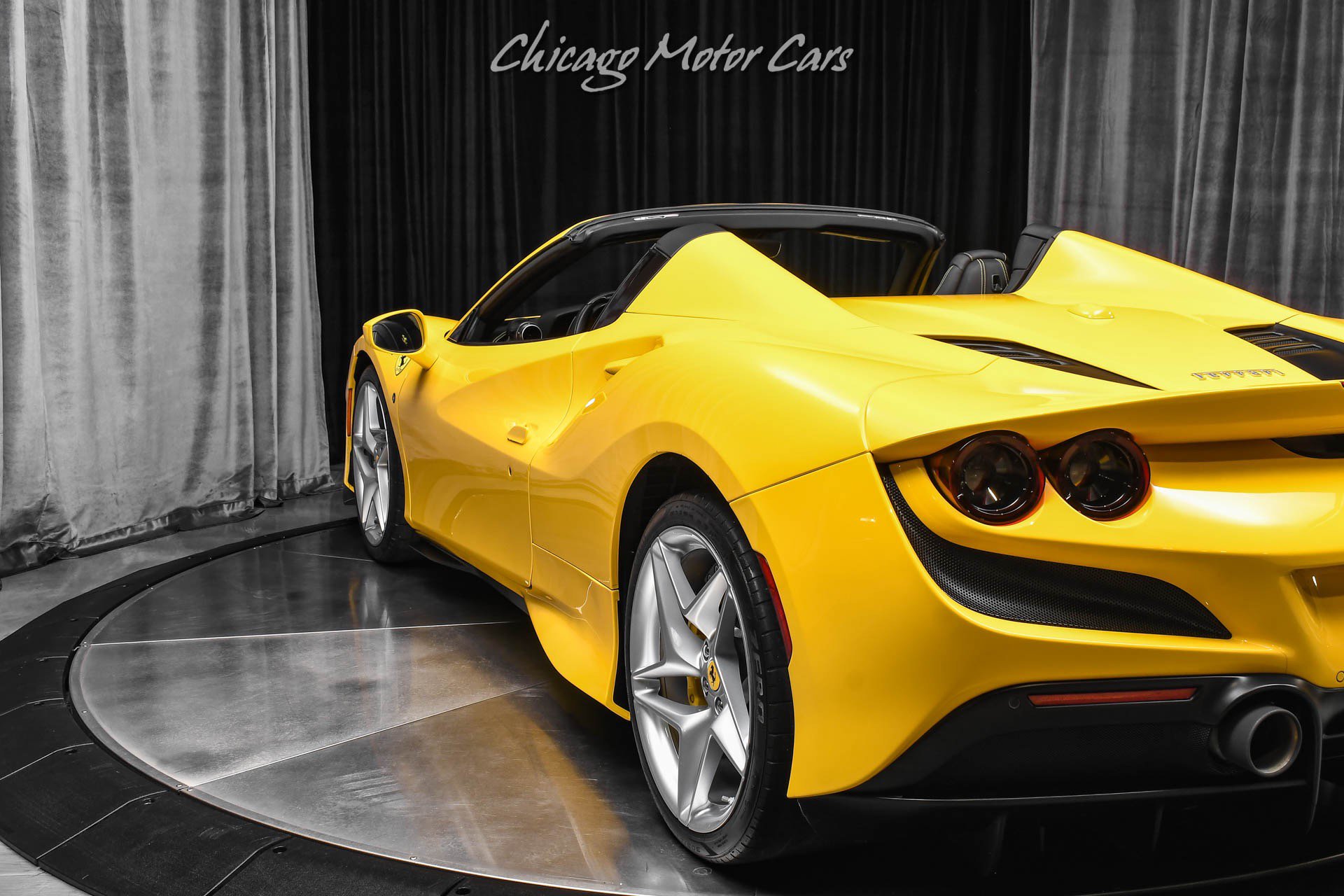 Used 2023 Ferrari F8 Tributo RWD image 40