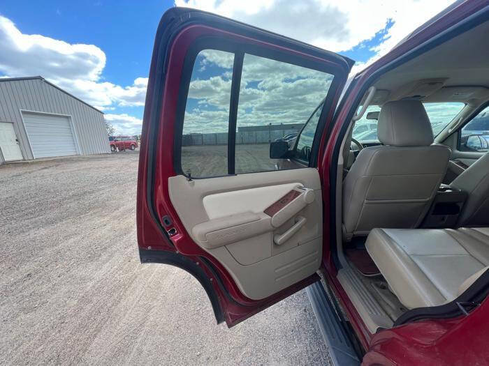 Used 2009 Ford Explorer Eddie Bauer AWD/4WD image 21