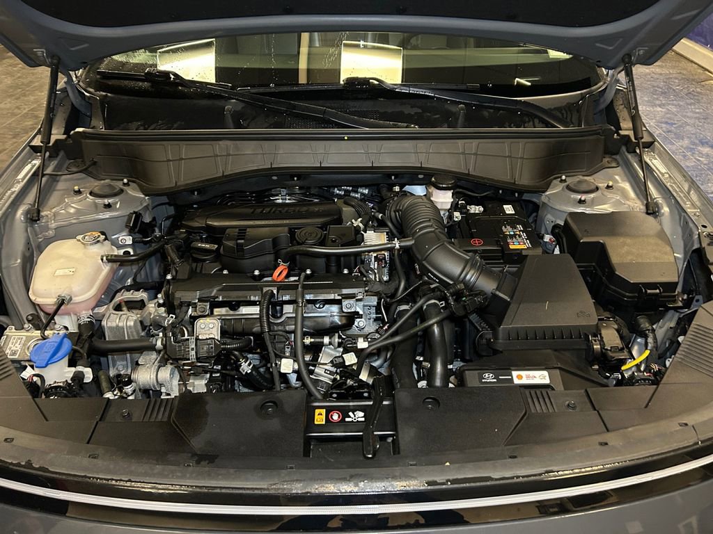 Used 2024 Hyundai Kona Limited AWD/4WD image 25