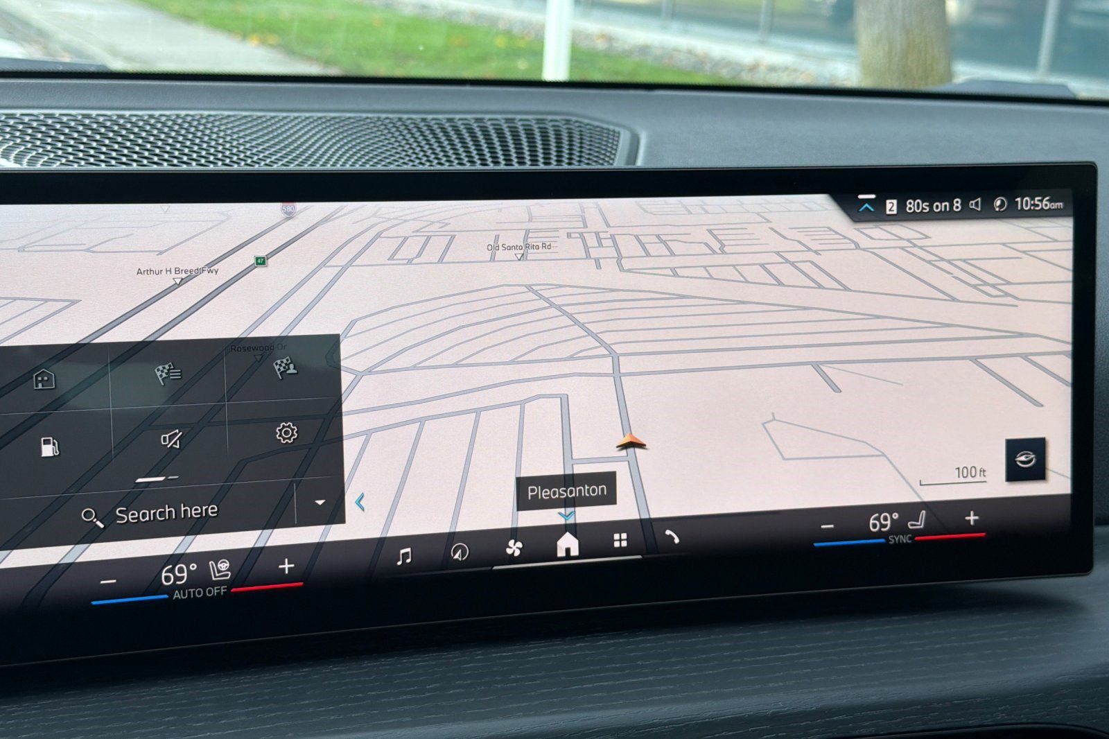 Used 2025 BMW 330i Sedan w/ Premium Package image 25