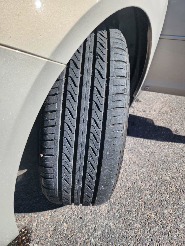 Used 2009 Chevrolet Malibu LT w/ Power Convenience Package image 12