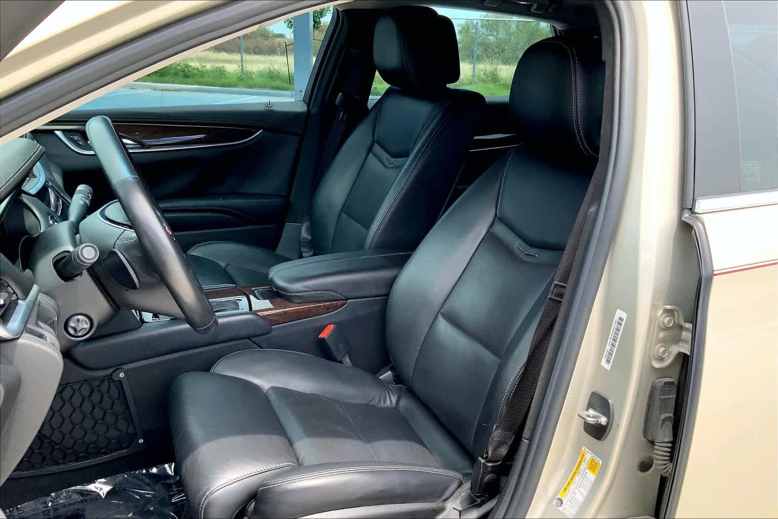 Used 2013 Cadillac XTS Luxury FWD image 9