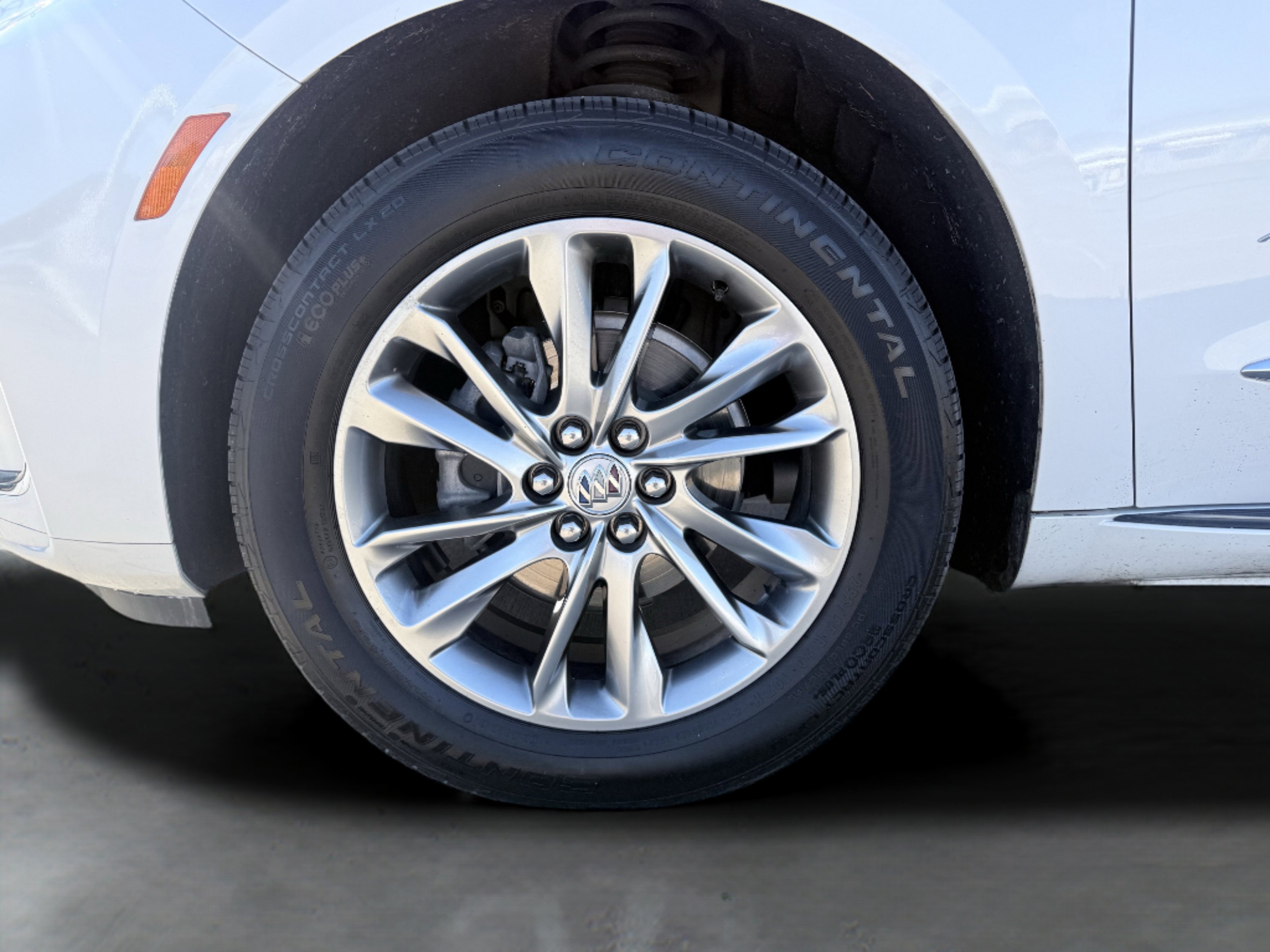 Used 2024 Buick Enclave Avenir w/ LPO, Hit The Road Package image 12