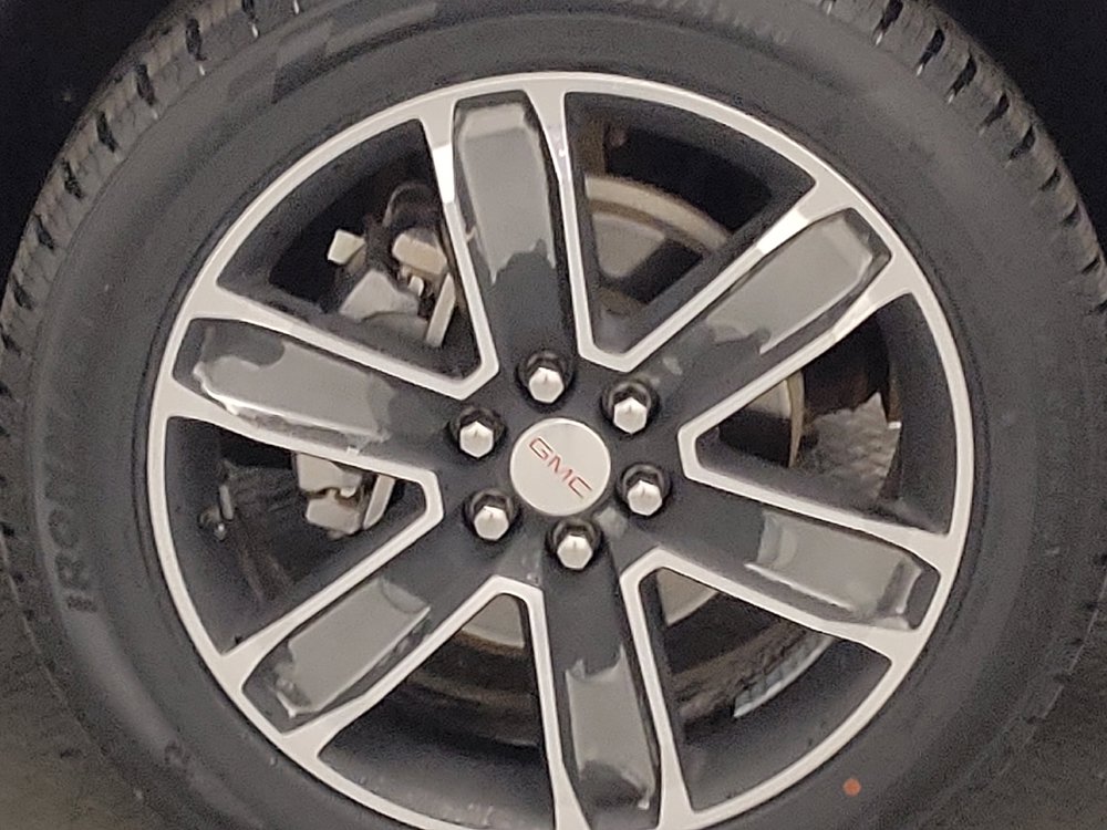 Used 2019 GMC Acadia Denali w/ Technology Package AWD/4WD image 31