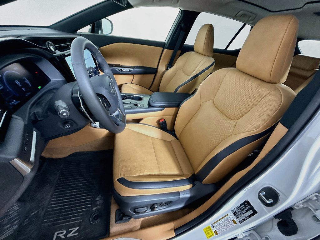 Certified 2025 Lexus RZ 300e w/ Accessory Package (2T) FWD image 21