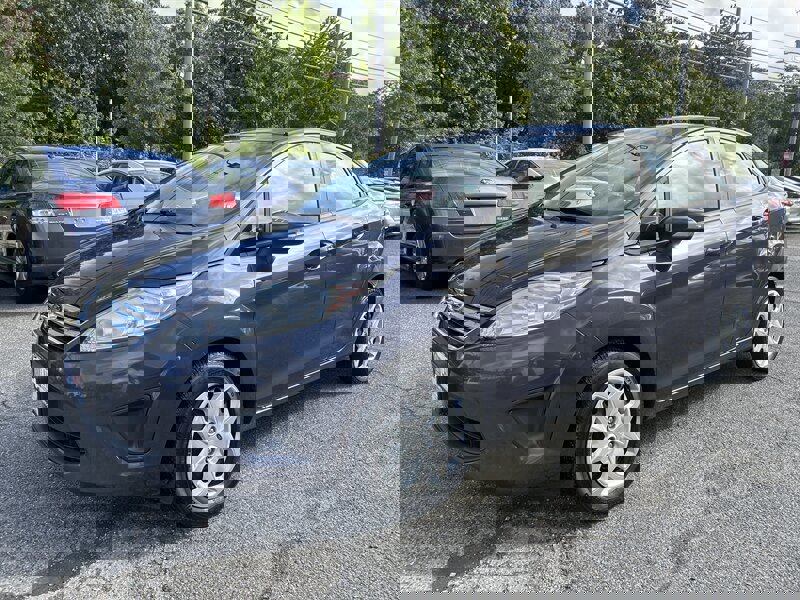 Used 2013 Ford Fiesta SE