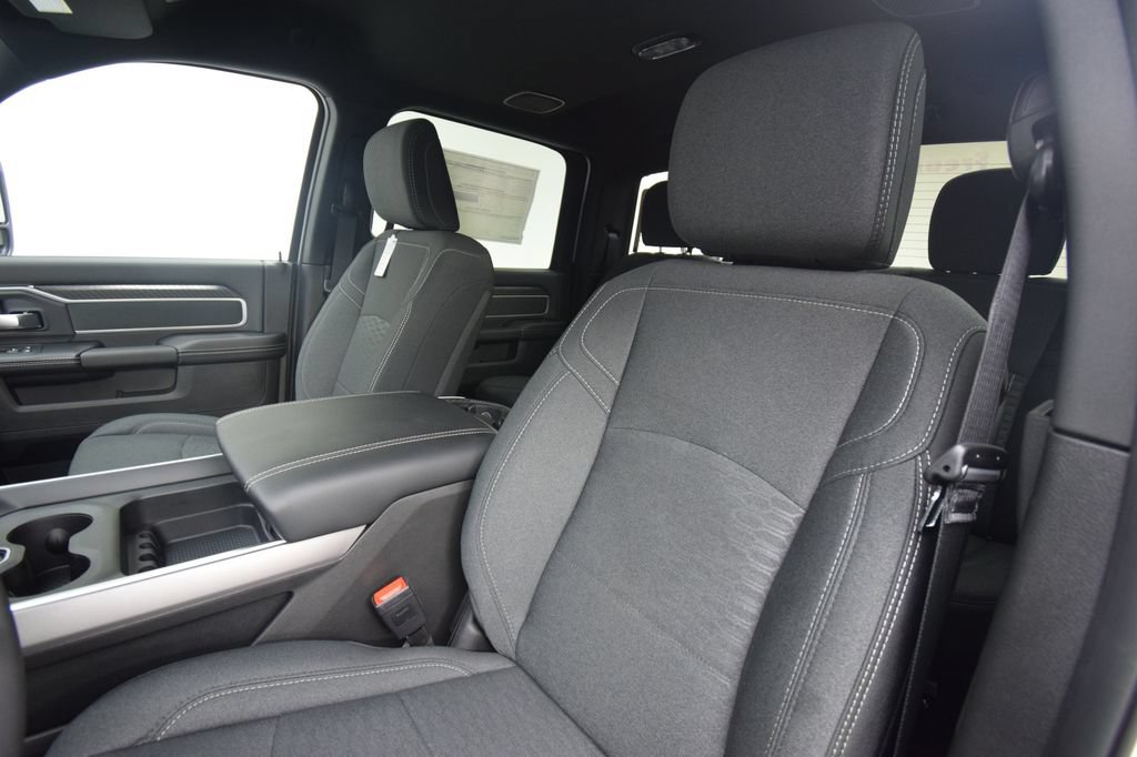 New 2026 RAM 2500 Big Horn AWD/4WD image 32