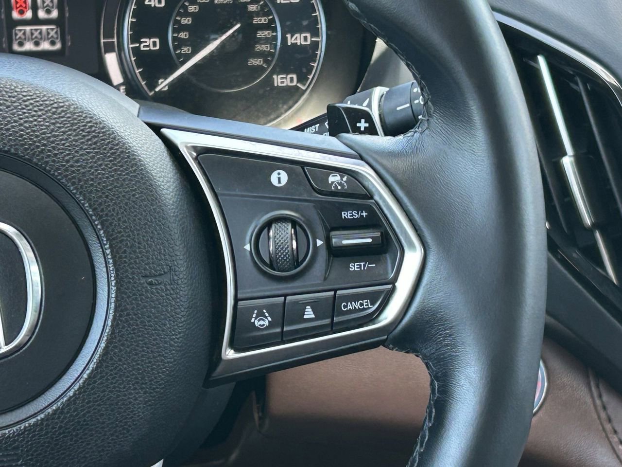 Used 2023 Acura RDX w/ Technology Package image 26