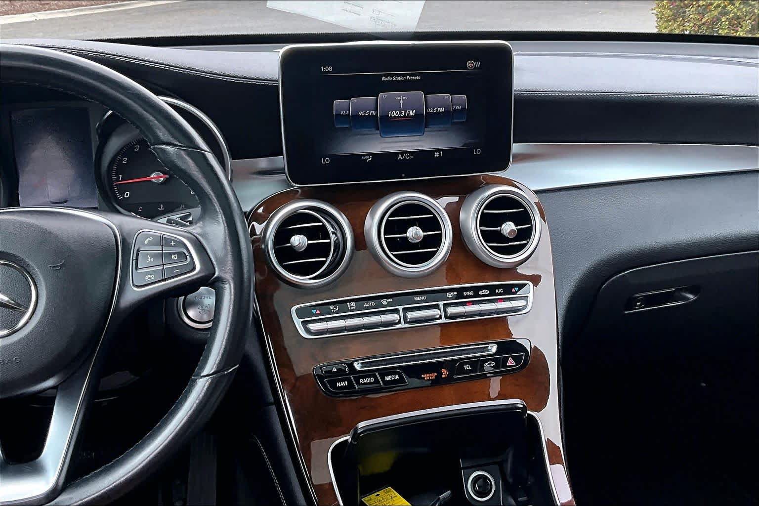 Used 2019 Mercedes-Benz GLC 300 4MATIC image 7