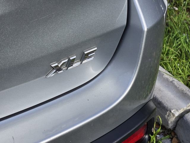 Used 2019 Toyota Highlander XLE image 9