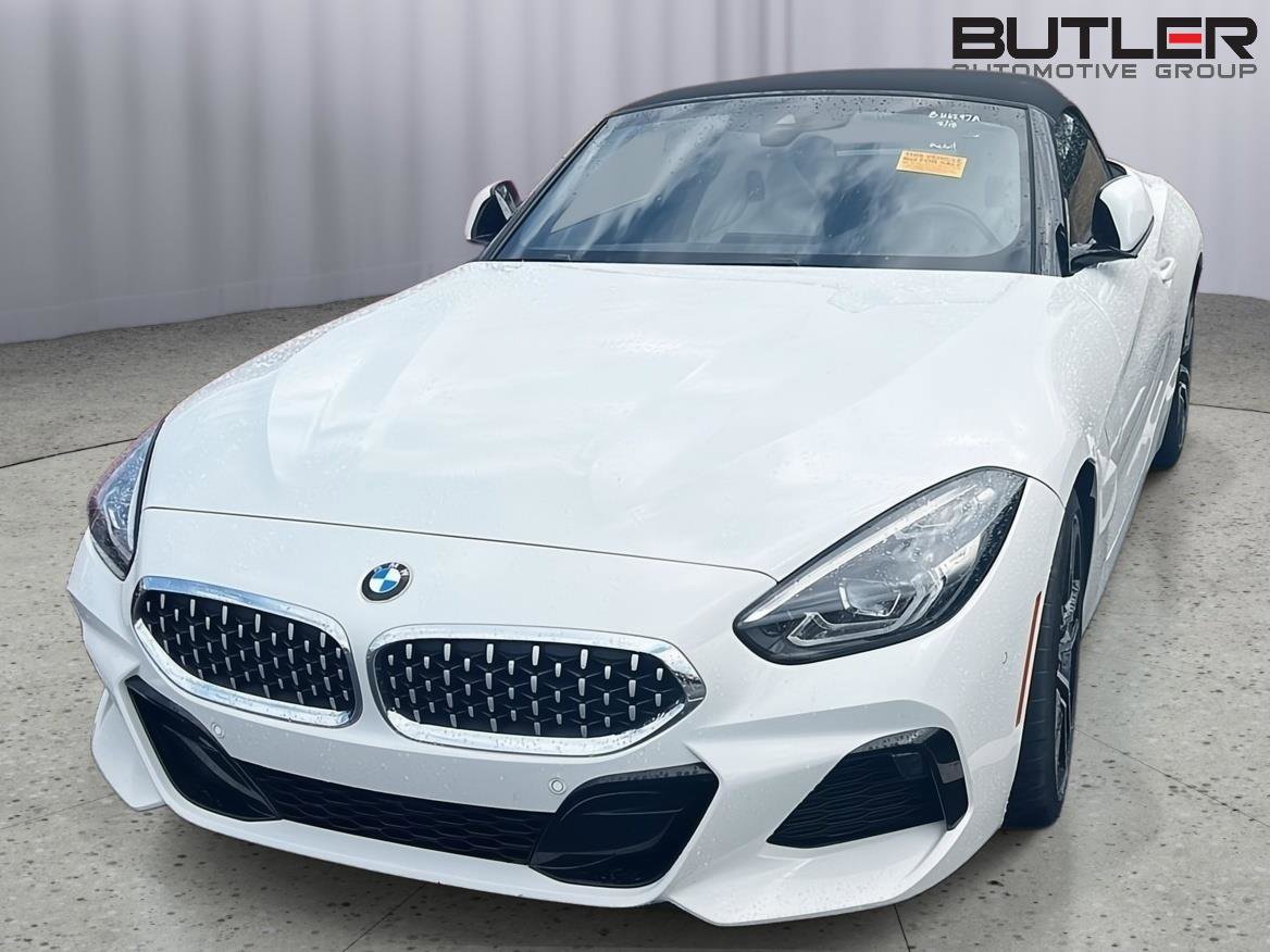Used 2020 BMW Z4 sDrive30i w/ Executive Package image 3