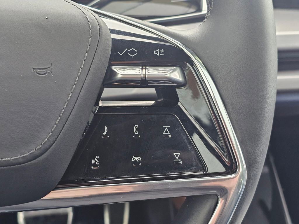 Used 2026 Cadillac Vistiq Premium Luxury AWD/4WD image 28