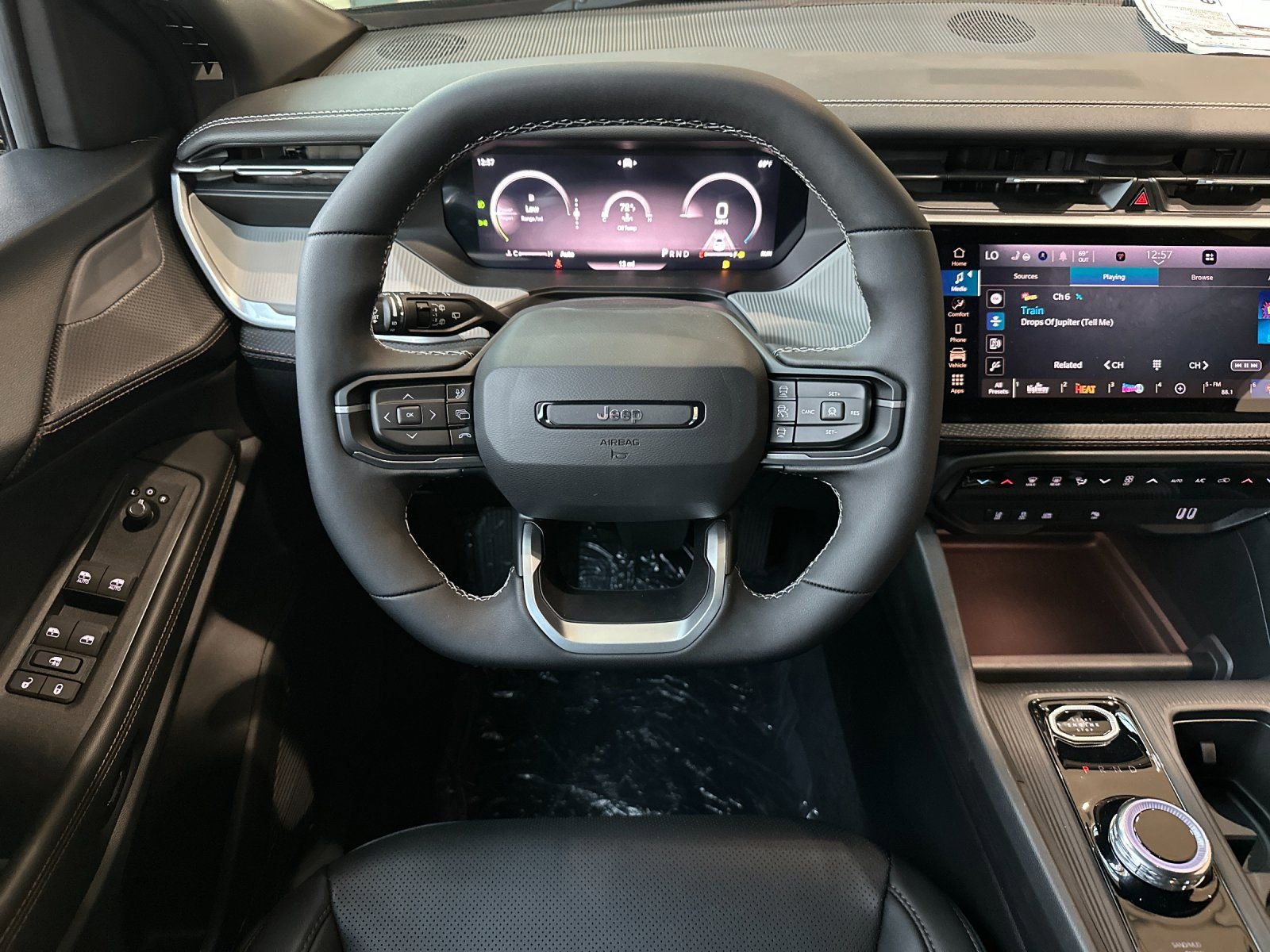 New 2026 Jeep Cherokee Limited image 10