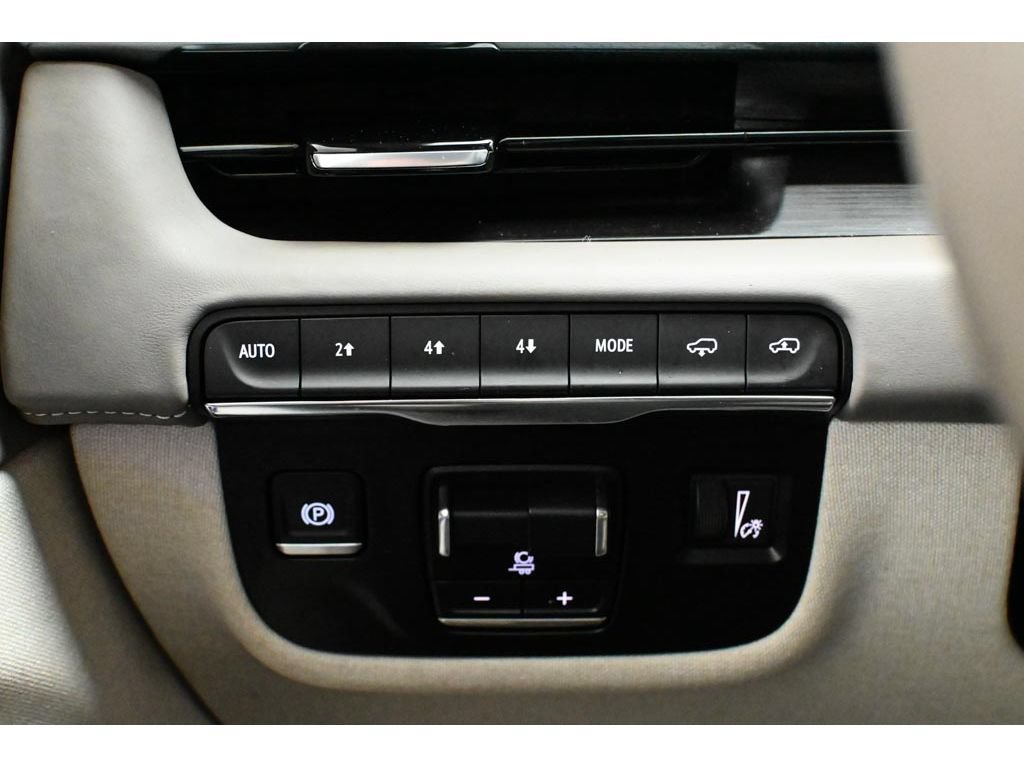 Used 2024 Cadillac Escalade Sport Platinum w/ LPO, ONYX Package AWD/4WD image 46