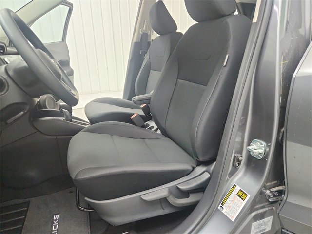 New 2025 Nissan Kicks Play S image 19