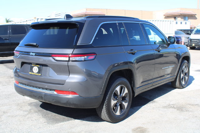 Used 2024 Jeep Grand Cherokee Limited 4xe AWD/4WD image 4