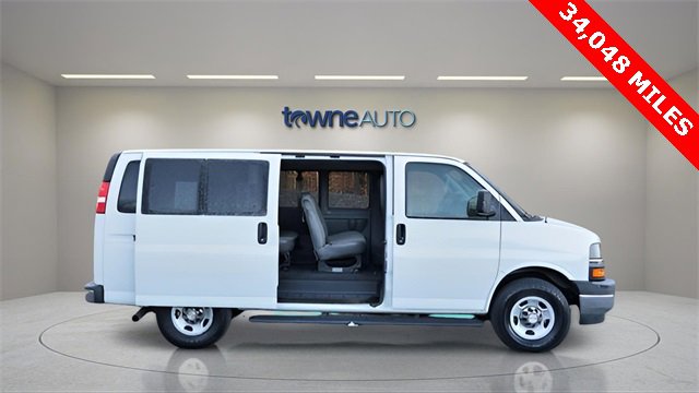 Used 2021 Chevrolet Express 3500 LT w/ LT Preferred Equipment Group image 7
