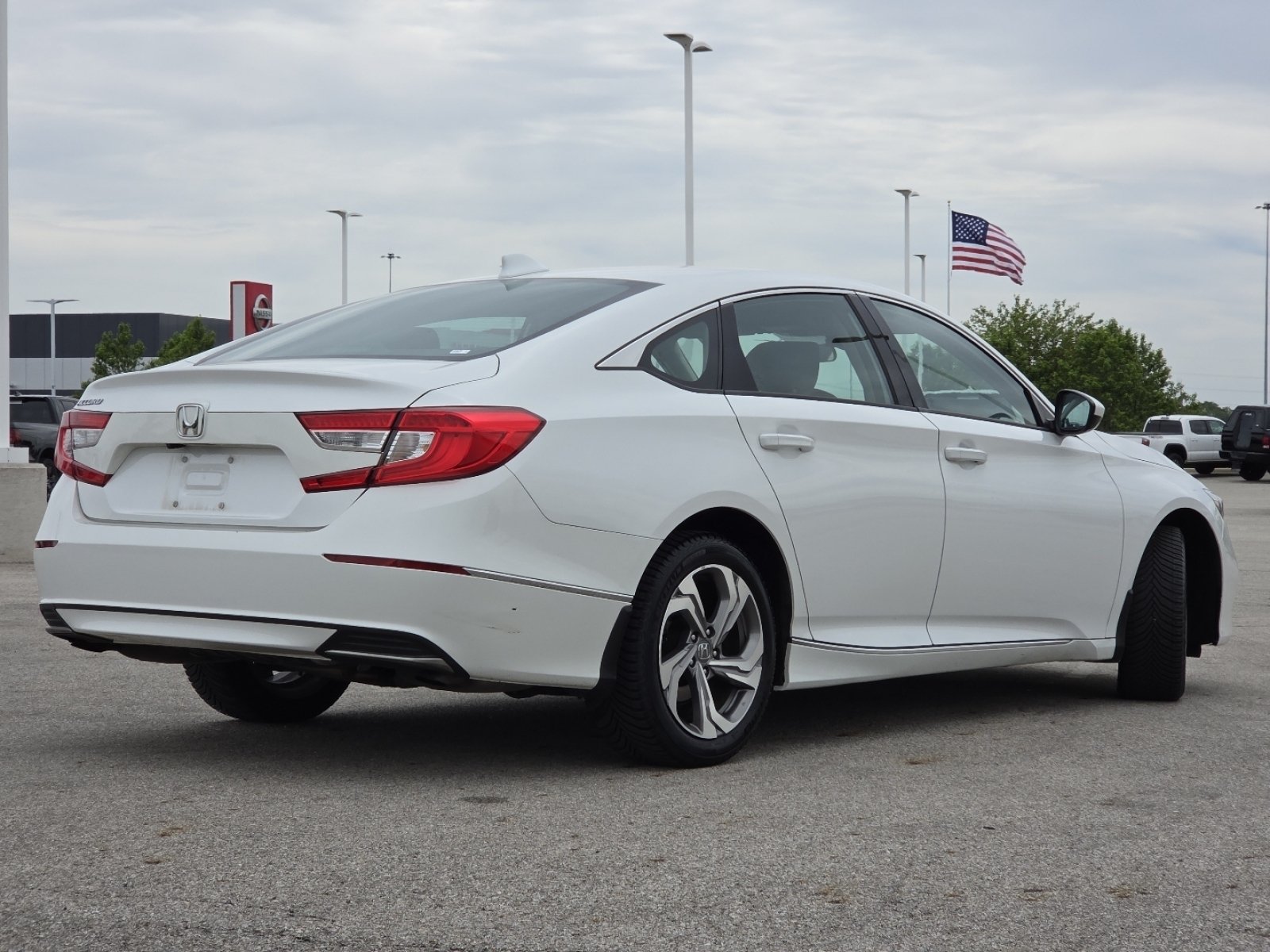Used 2019 Honda Accord EX image 16