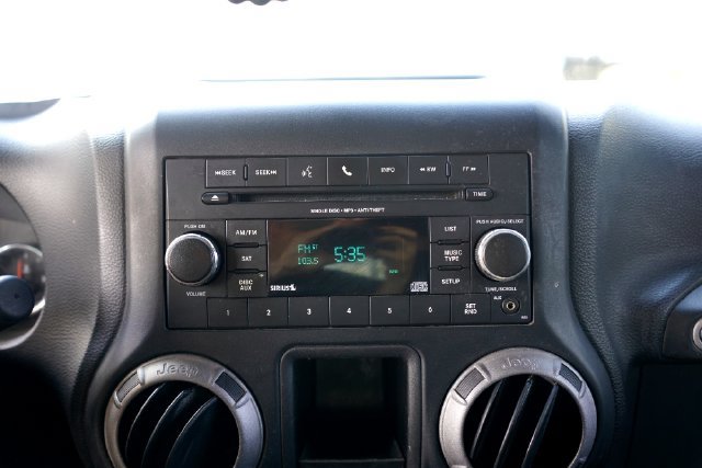Used 2017 Jeep Wrangler Sport AWD/4WD image 16