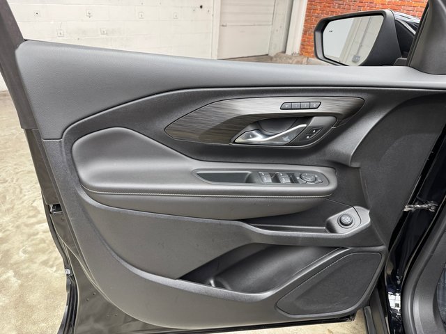 Used 2022 GMC Terrain SLT w/ Tech Package image 10