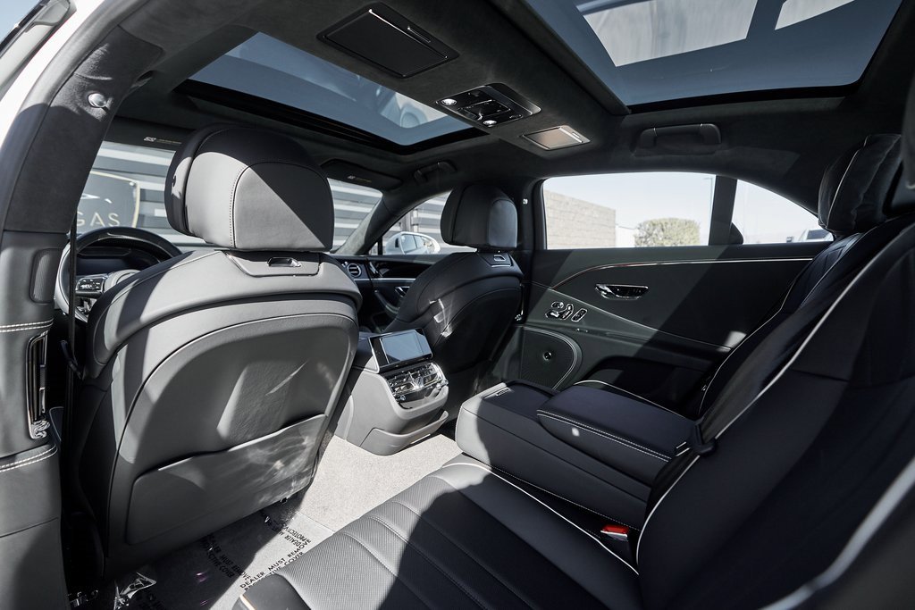 Used 2024 Bentley Flying Spur S V8 image 33