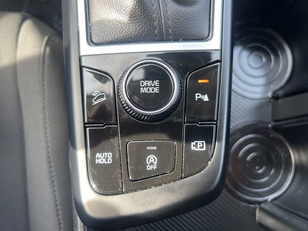 Used 2025 Kia Sportage LX FWD image 44