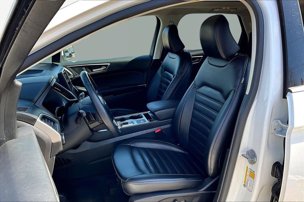 Used 2022 Ford Edge SEL w/ Convenience Package image 25
