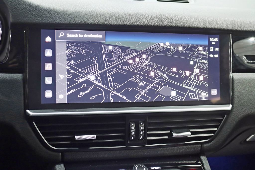 Used 2023 Porsche Cayenne image 17