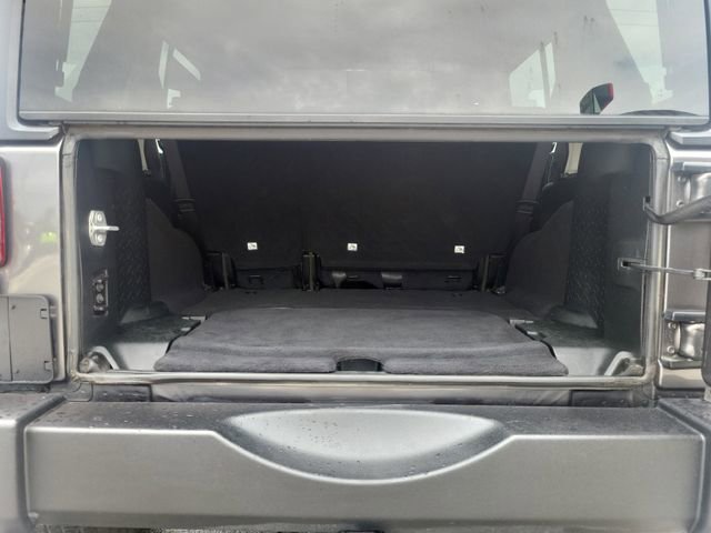 Used 2018 Jeep Wrangler Unlimited Sport S image 9