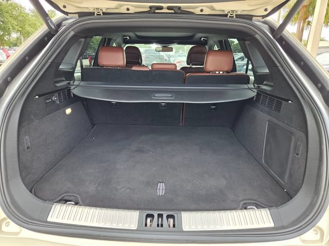 Used 2018 Lincoln MKX Reserve w/ Driver Assistance Package FWD image 9