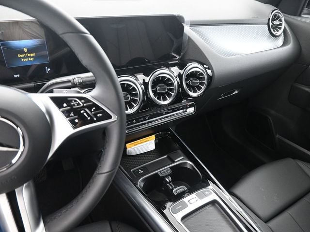 New 2025 Mercedes-Benz GLA 250 4MATIC image 9