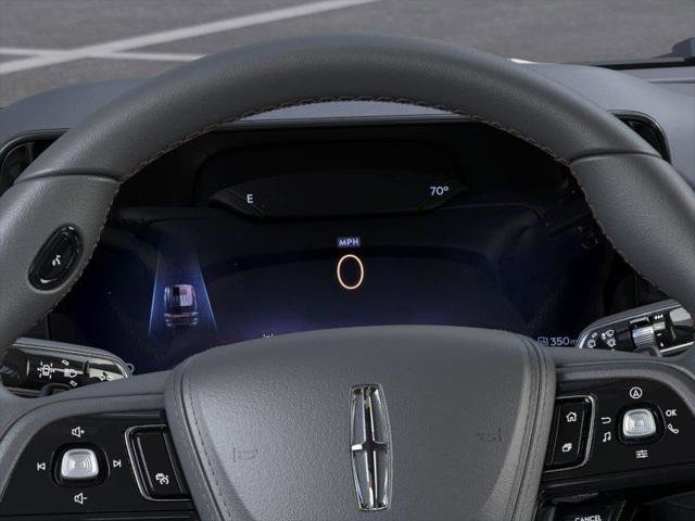 New 2026 Lincoln Aviator AWD w/ Jet Appearance Package image 13