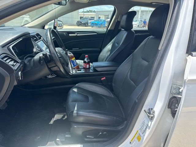 Used 2019 Ford Fusion Titanium FWD image 13