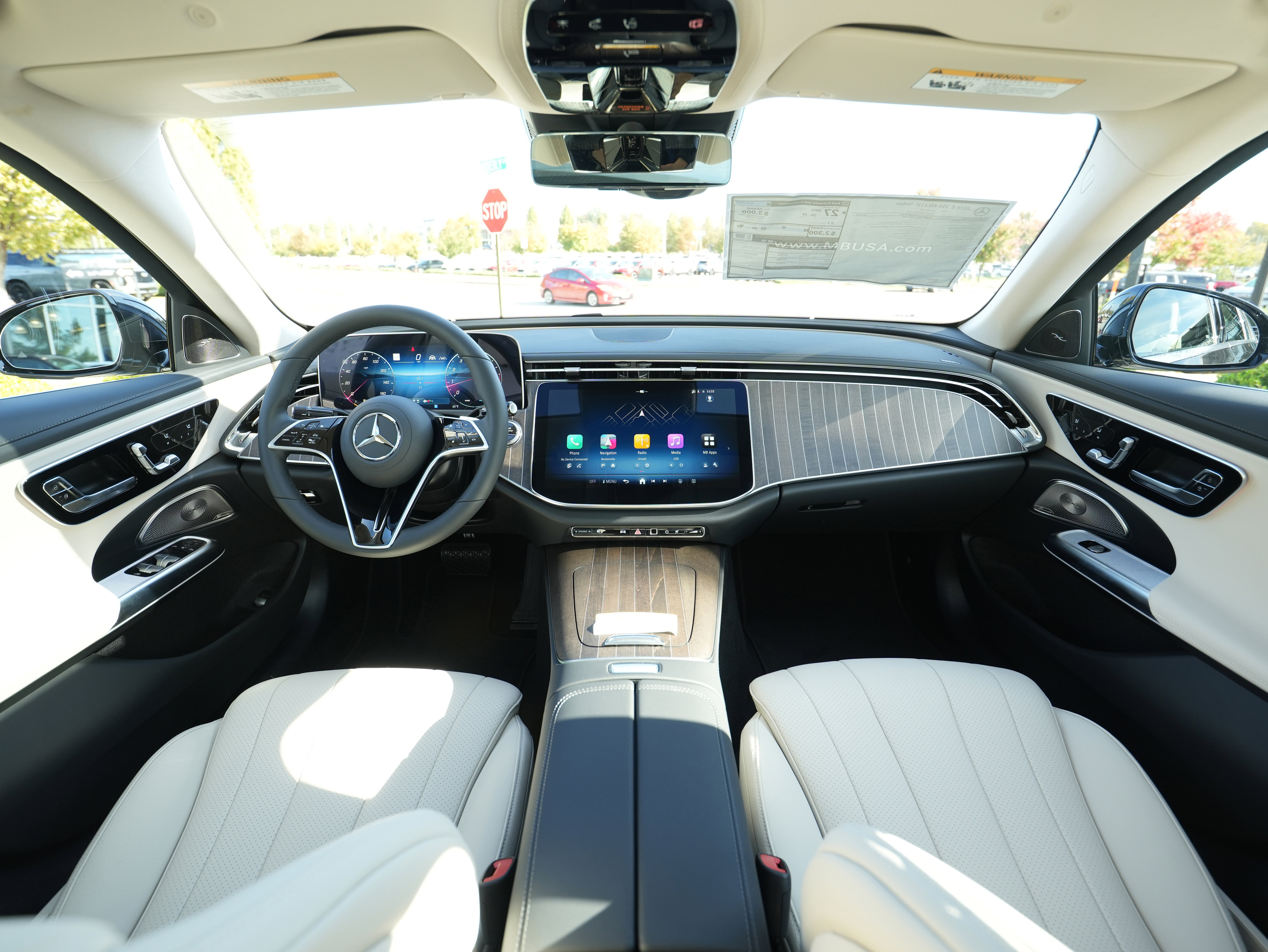 New 2026 Mercedes-Benz E 350 4MATIC Sedan image 19