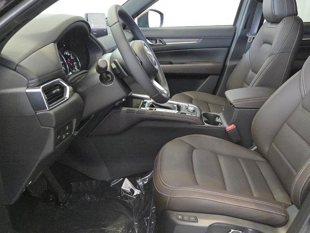 New 2025 MAZDA CX-5 Signature image 9