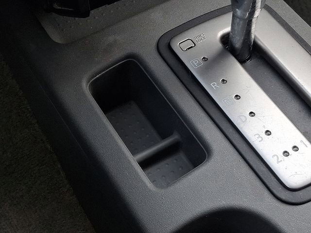 Used 2012 Nissan Frontier SV image 24