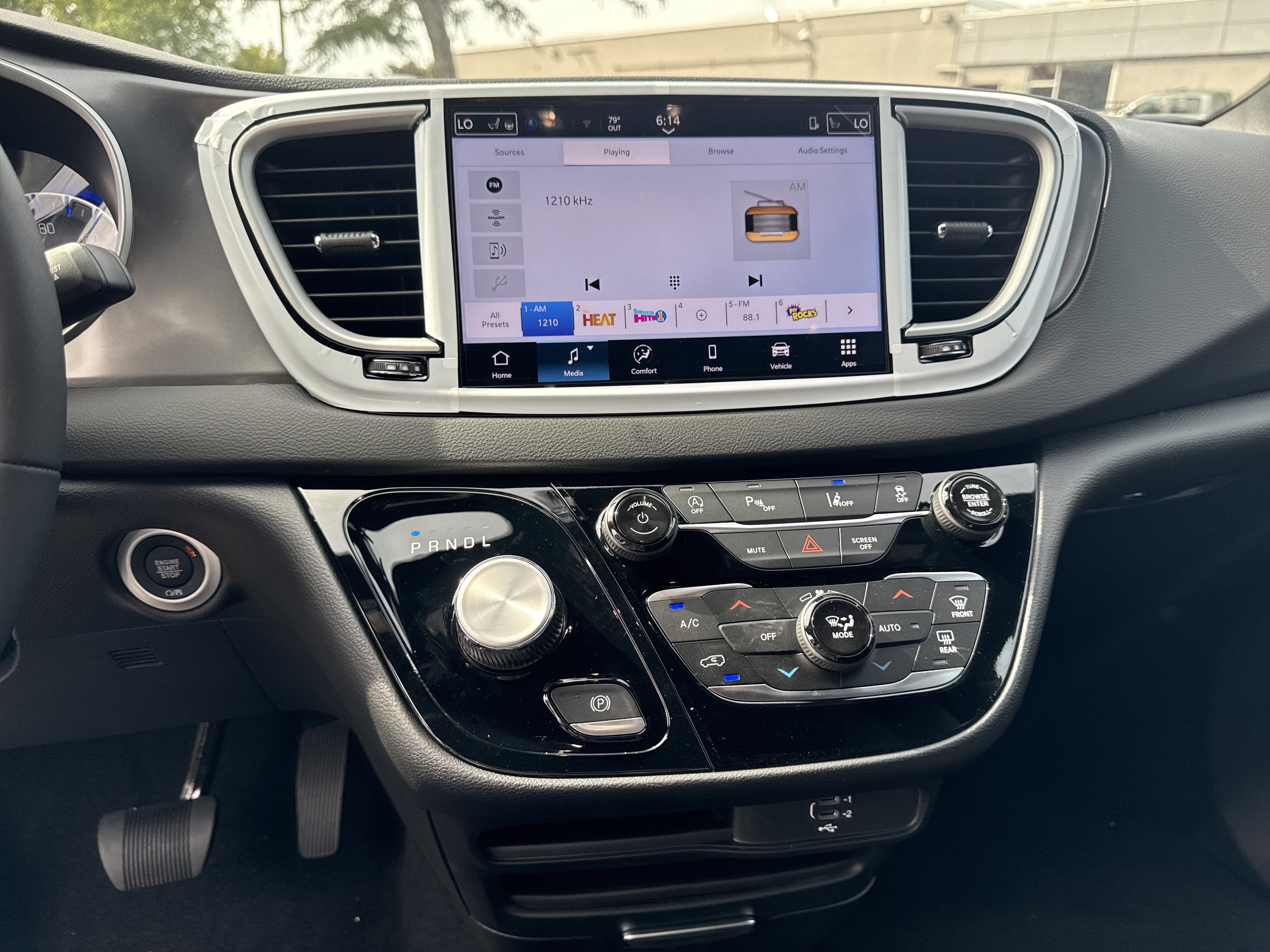 New 2026 Chrysler Voyager LX image 18